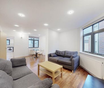 3 bedroom flat to rent - Photo 5