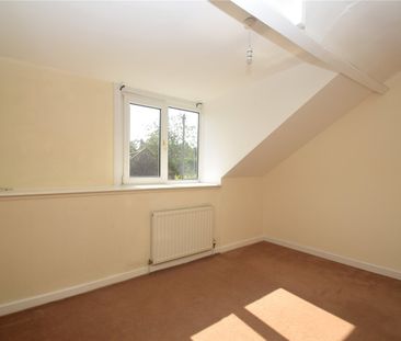 3 bed terraced house to rent in High Street, Burniston, YO13 - Photo 4