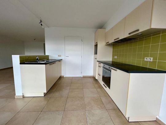 Hedendaags, instapklaar appartement met 2 slaapkamers, terras en garage - Foto 1