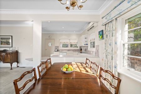 2 Corby Street, Balwyn North VIC 3104 - House For Rent | Domain - Photo 4