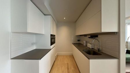 Studio to rent - Photo 3