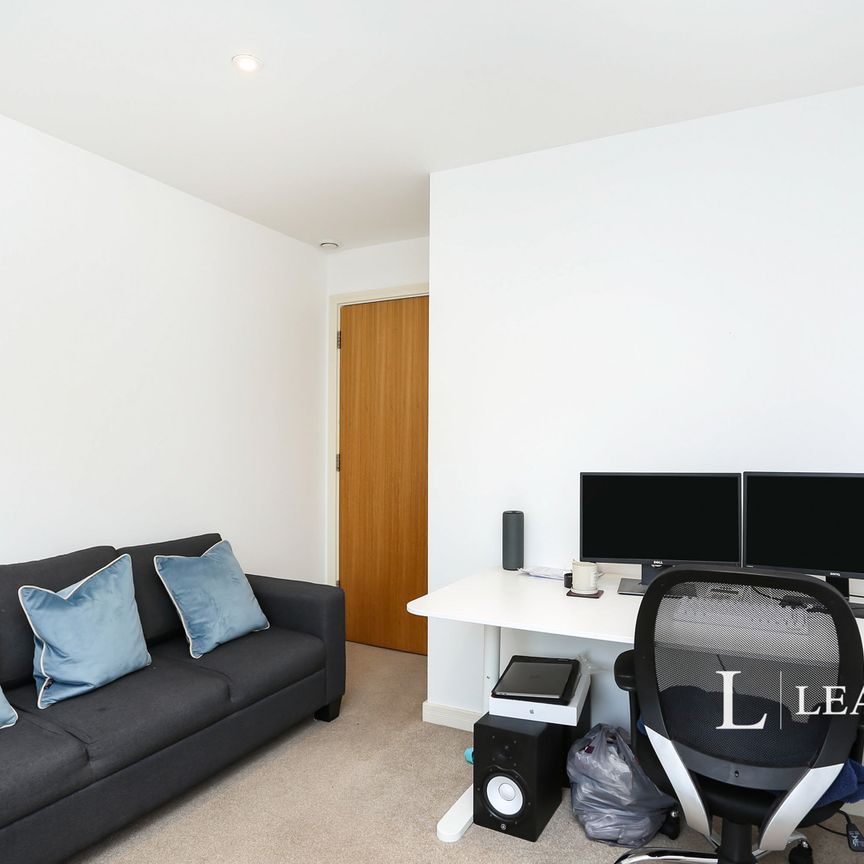 2 bedroom apartment to rent Perry Vale, London, SE23 - Photo 1