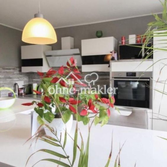 Haus im Haus / 4-Zimmer Maisonette-Wohnung mit EBK & Stellplatz - Photo 1