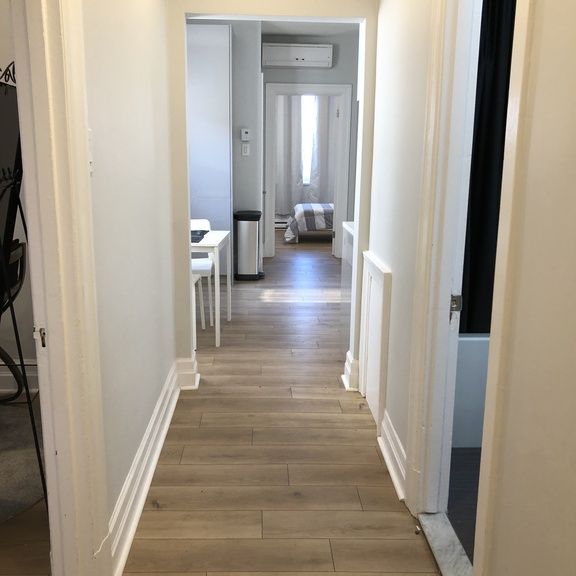 Furnished 4 1/2 Apartment Near Snowdon - Photo 1