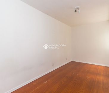 Apartamento com 1 quarto e 52m² para alugar em Menino Deus, Porto A... - Photo 3