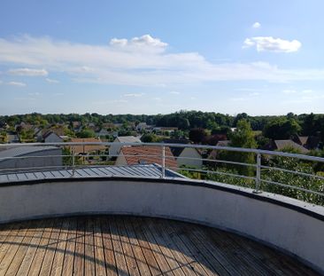 T2 de charme avec terrasse et stationnement - Photo 4