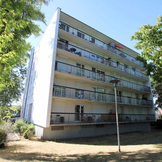 Location appartement F4 à Petit-Couronne - Photo 1