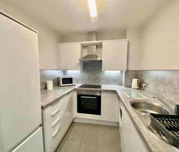 Curzon Place, Gateshead - Photo 3