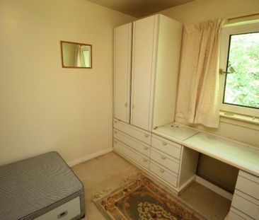 3 bedroom terraced house to rent - Photo 6