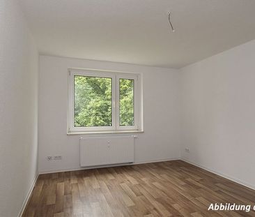 3-Raum-Wohnung Paul-Suhr-Straße 85a - Foto 1