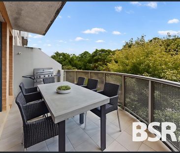 Stylish 2-bedroom North-Facing Apartment - Photo 6