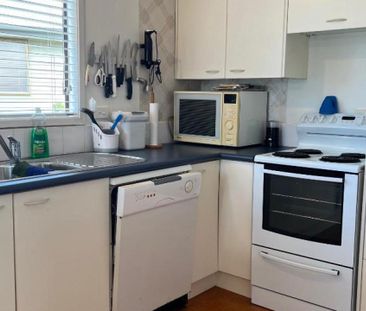 Coats Cottage - Photo 5