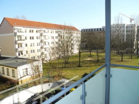 - Großzügige -3-Raumwhg mit hochwertiger Ausstattung und Balkon! - nur 5 Minuten zur Oper laufen ! - Foto 5