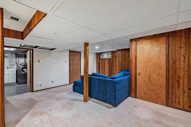 For Lease - 6 Blue Spruce Court, Blackburn Hamlet, Ontario - Photo 1