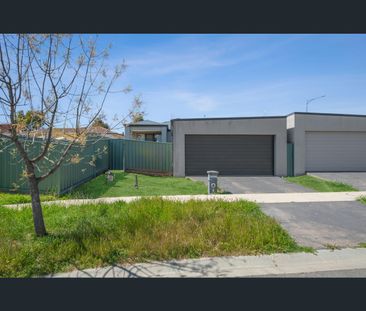 3 Orville Way, White Hills, Vic 3550 - Photo 1