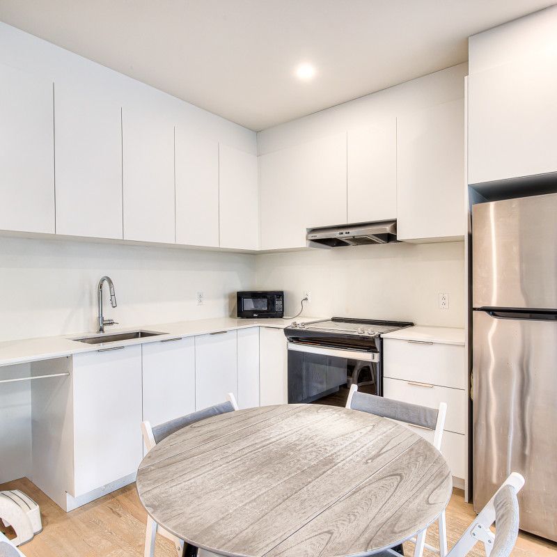 7237 Rue Saint-Hubert, #201 - Photo 1