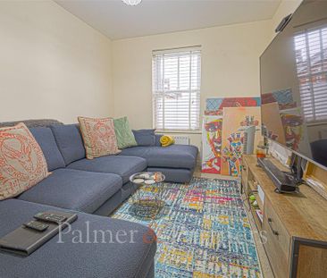 3 bedroom terraced house to rent - Photo 5