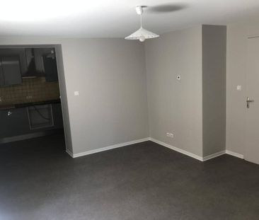 Location appartement t2 40 m² à Villefranche-de-Rouergue (12200) - Photo 2