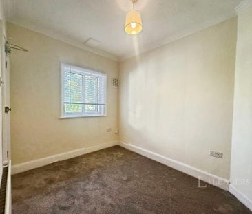 1 bedroom studio to rent Brantwood Road, Luton, Bedfordshire, LU1 - Photo 2