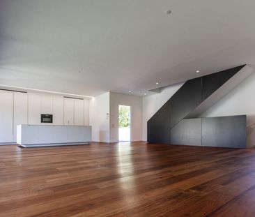 PROPRIETÀ IN AFFITTO ESCLUSIVA CON GIARDINO E PISCINA | EXKLUSIVES MIE - Foto 3