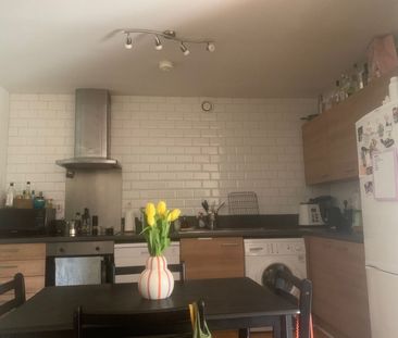 2 Bed Flat, High Road Leytonstone, E11 - Photo 6