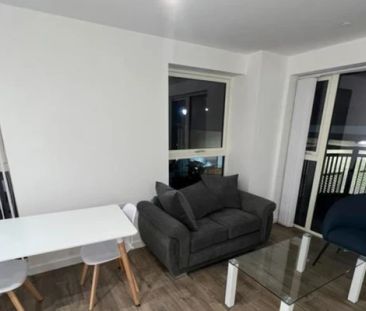 1 Bedroom 1 Bathroom - Photo 2
