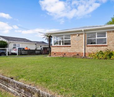 Warm Family Home in a Great Location! - Photo 3