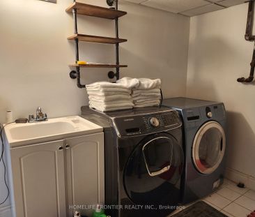 For Lease - 23 Bowsprit Avenue, Toronto, Ontario - Photo 3