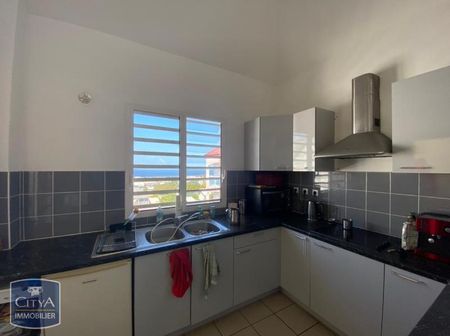 Location Appartement 3 pièces 62m² ST JOSEPH 97480 - Photo 4