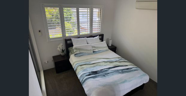 Spacious 2-Bedroom 2- Bath Apartment in Prime Dee Why Location - Photo 1