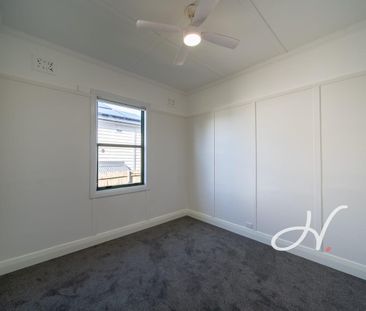 Freshly Renovated & Ready to Enjoy - Photo 4