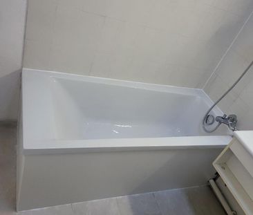 Location Appartement 2 pièces 52m² MONTPELLIER 34000 - Photo 3