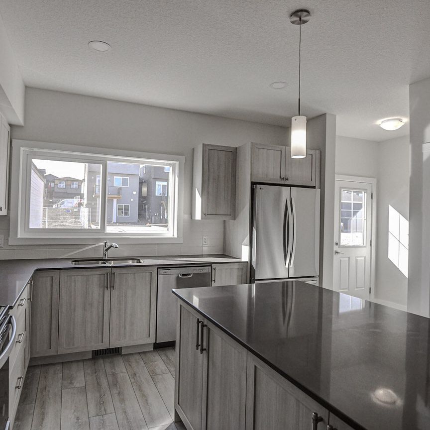 515 - Tekkara Dr NW, Calgary - Photo 1