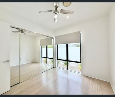 Park-Front Living in Hope Island Resort – Single Level, Two Living ... - Photo 6