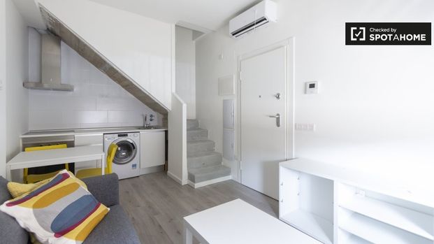 madrid, Community of Madrid 28039 - Photo 1