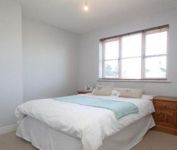 2 bedroom end of terrace house to rent - Photo 2