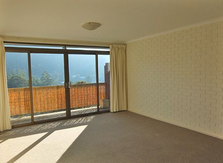 Easy Care Two Bedroom Unit - Photo 4