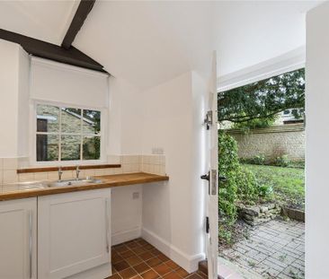 4 bedroom detached house to rent - Photo 6