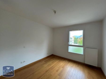 Appartement à louer 3 pièces 78.36m² - Photo 2