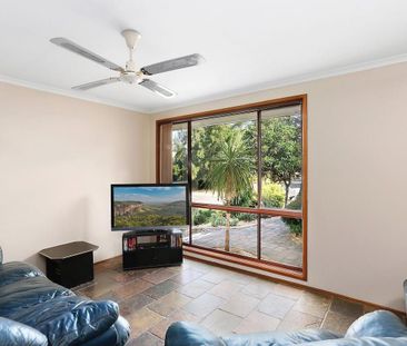 Charming 3-Bedroom Home - Photo 4