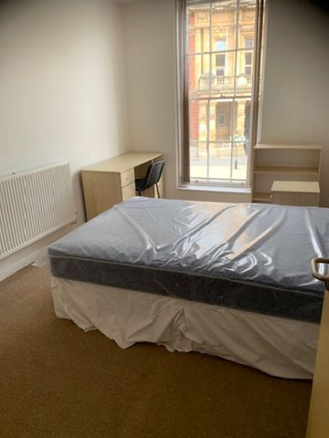 7 Bed Student Accommodation - Photo 2