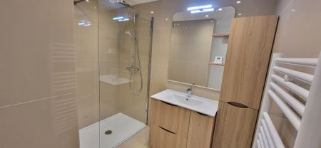 Location Appartement 3 pièces 54m² VILLENEUVE LOUBET 06270 - Photo 4