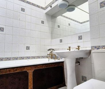 4 bedroom terraced house to rent - Photo 4