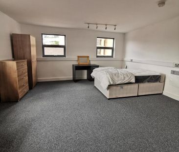 Studio to rent - Photo 4