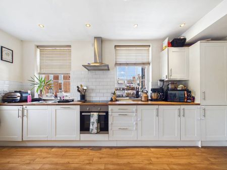 Newland Street, Witham, Essex, CM8 1AH - Photo 5