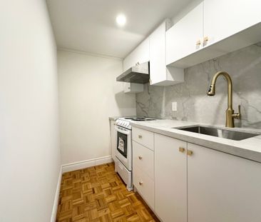 For Lease - 15 Nymark Avenue Unit# Bsmt, Toronto, Ontario - Photo 2