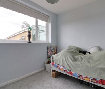 2 Bedroom - Photo 3