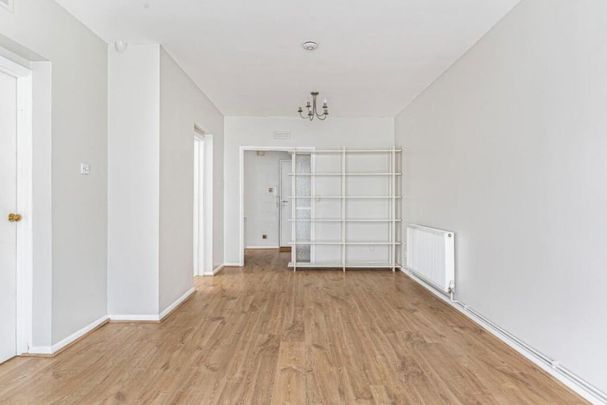 1 Bed Flat, Ian Court, SE23 - Photo 1