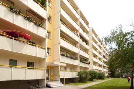 Tolle 3 Zimmerwohnung mit Balkon! - Foto 2