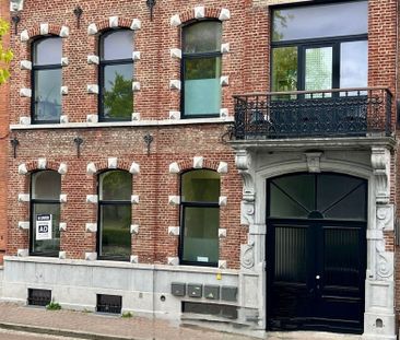 Stijlvol en zeer ruim appartement met terras - Photo 3